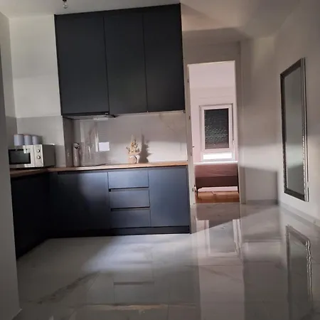 Sd - Trn Apartment *